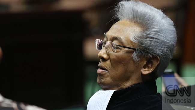 Bagi Johan Budi dan Jusuf Kalla, Buyung merupakan sosok pejuang HAM dan demokrasi yang menjadi panutan banyak orang.