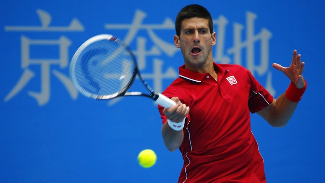 Novac Djokovic akan menghadapi Andy Murray di semi final Tiongkok terbuka setelah masing-masing&nbsp;melalap lawan main mereka dengan kemenangan telak.