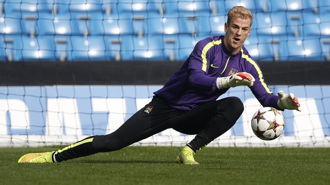 Manajer Manchester City Manuel Pellegrini menilai kiprah penjaga gawang nomor satunya, Joe Hart, masih harus ditingkatkan lagi demi kesuksesan dirinya dan tim.