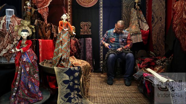 Rupiah Jeblok, UKM Berpeluang Dongkrak Ekspor Kementerian Perdagangan (Kemendag) mencatat Usaha Kecil dan Menengah (UKM) berkontribusi ekspor mencapai US$ 23 miliar sepanjang 2014.