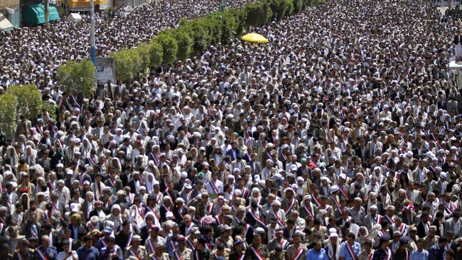 Situasi di ibukota Yaman, Sana'a, mencekam saat militan Houthi menguasai gedung pemerintahan dan militer. Untuk menghindari kekerasan, perjanjian damai diteken.