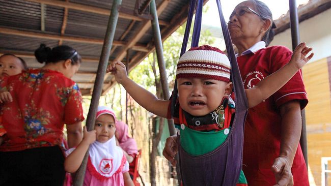 "Jangan remehkan kemampuan otak bayi," kata psikolog Roslina Verauli. Sebuah penelitian mengungkap, bayi mampu menangkap bahasa di sekitarnya.