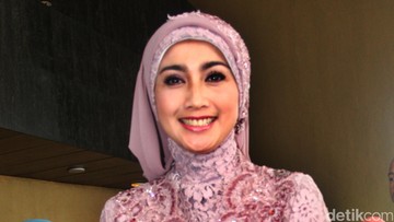 Perjalanan Desy Ratnasari