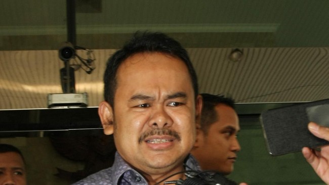Wali Kota dan Kepala Satpol PP Serang, serta perwakilan Gubernur Banten dipanggil pemerintah pusat terkait perda di wilayah mereka yang menuai kritik.