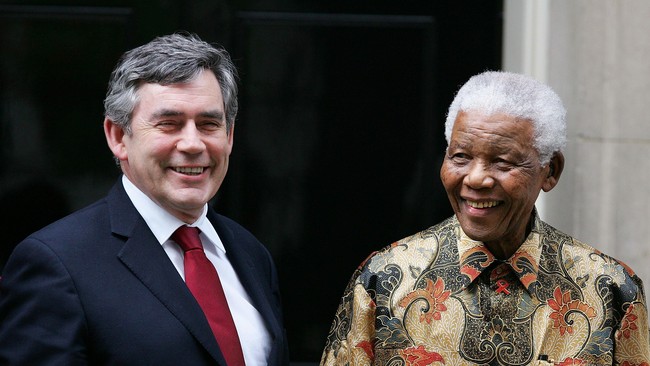 Vladimir Putin bukan tokoh dunia pertama yang menggunakan olahraga sebagai alat diplomasi. Mandela, Roosevelt, dan Mao Zedong juga pernah menggunakannya.