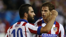 Timpuk Asisten Wasit, Arda Turan Lolos dari Sanksi