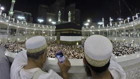 Tragedi Mekkah Menewaskan Lebih dari 60 Orang