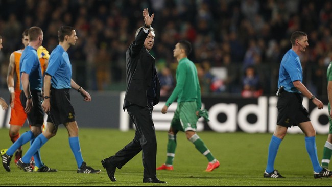 Meski dipecat di saat ia masih ingin membuktikan kemampuannya melatih Real Madrid, tak ada gerutu atau kata kasar dari Carlo Ancelotti dalam menyikapinya.