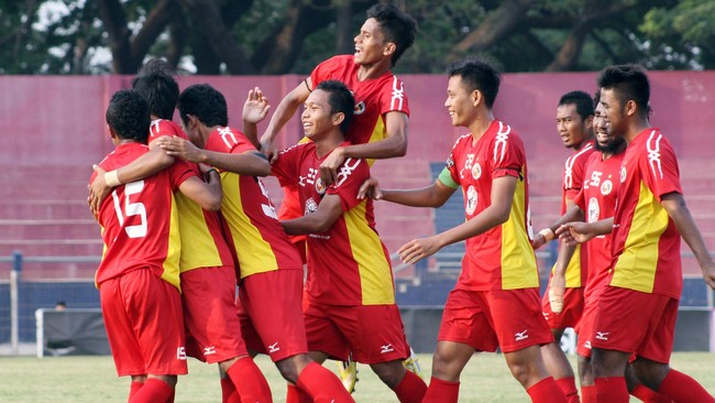 Arema Malang jangan lengah&nbsp;saat menjamu Semen Padang, Sabtu (4/5). Sebelum babak 8 besar LSI, Arema takluk 1-2 dari Semen Padang di Kanjuruhan, Malang