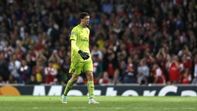 Kehadiran Cech Buat Szczesny Melirik Roma