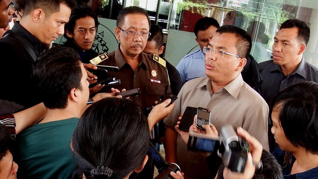 Peneliti PSHK menyebut tidak ada praktik korupsi yang dilakukan Denny Indrayana dalam proyek payment gateaway yang menjadikan Denny tersangka.