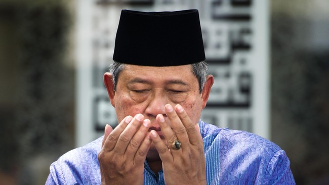 Susilo Bambang Yudhoyono menganggap komunikasi politik antara Partai Demokrat dan PDIP harus melalui ketua partai, selama ini Megawati&nbsp;kerap tidak merespon