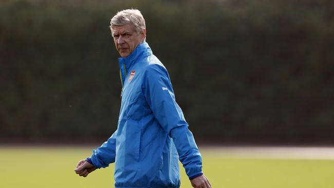 Krisis pemain lantaran didera cedera yang melanda Arsenal akan mulai terobati dengan kembali merumputnya Olivier Giroud pasca-patah kaki yang dialaminya.