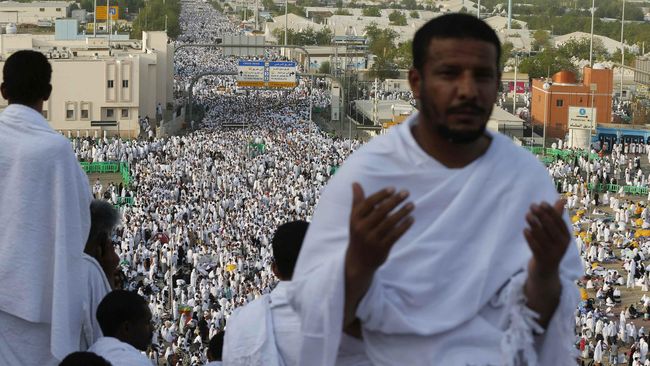 Usaha umrah yang dijalankan oleh selebrita di tanah air dianggap Kementerian Agama tidak menjadi persoalan, selama sesuai aturan dan tidak membohongi publik.