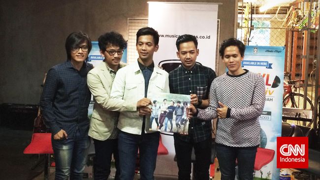 Kejutan datang dari band pop d&rsquo;Masiv. Album keempat mereka dicetak dalam format piringan hitam, yang hanya diproduksi terbatas sebanyak 500 keping.