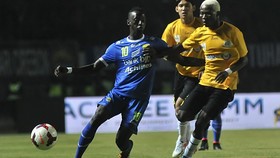 Persib Tumpuk Gelandang, Atep Tetap Rindu Konate