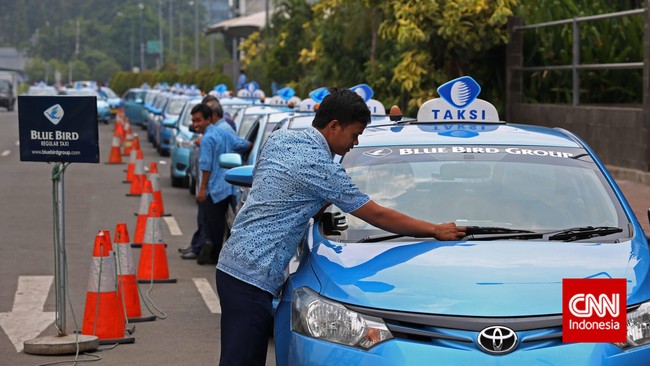 30 perusahaan taksi anggota Organda DKI Jakarta, dengan total armada sekitar 24 ribu&nbsp;taksi, akan mengikuti instruksi keputusan organisasi untuk mogok.