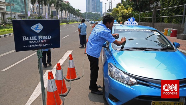 Blue Bird angkat suara terkait video viral sopir taksi yang diduga melakukan catcalling terhadap perempuan warga negara Rusia di Kuningan, Jakarta Selatan.