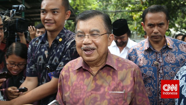 Kenaikan harga BBM bersubsidi&nbsp;hingga kini belum dipastikan kapan dan besarannya. Skim pengalihan subsidi sedang disiapkan oleh pemerintah.
