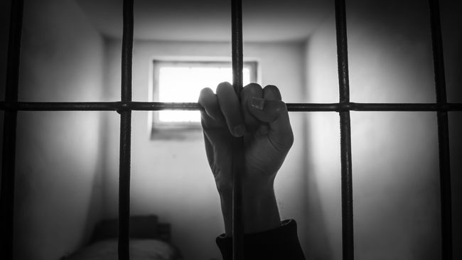 Kontras Minta Menkumham Bedakan Garong dengan Koruptor Komisi untuk Orang Hilang dan Tindak Kekerasan menegaskan penjahat sudah seharusnya didiskriminasi, tak terkecuali koruptor.