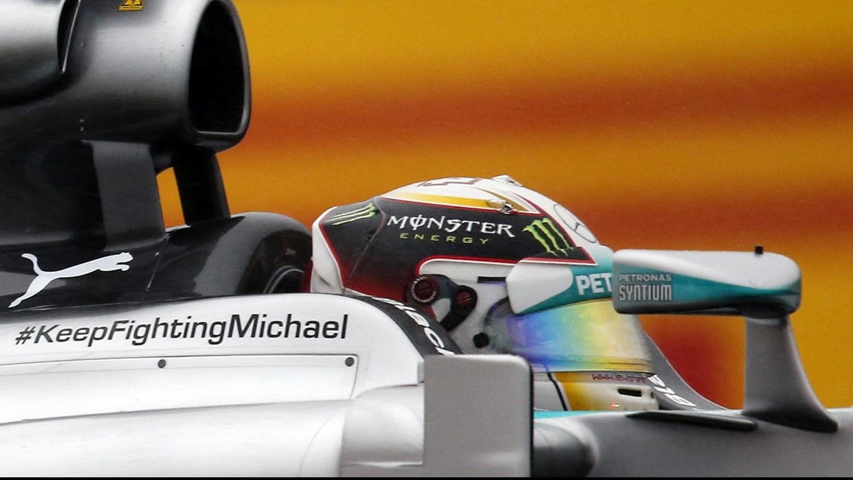 Kecelakaan Bianchi Warnai Kemenangan Hamilton