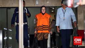 Ratu Atut Diperiksa KPK sebagai Tersangka Kasus Alkes