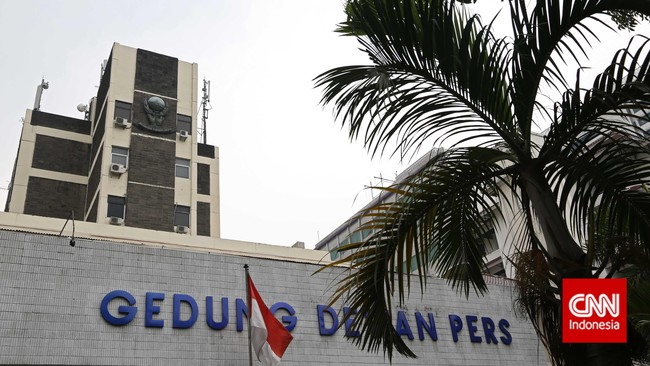 Dewan Pers akan memutus ada tidaknya pelanggaran etik dalam pemberitaan majalah Tempo 'Tim Mawar dan Rusuh Sarinah' pada rapat pleno pkan depan.