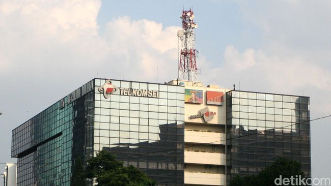 Telkomsel Tertarik Pakai Teknologi TDD 4G LTE Telkomsel meminta ke pemerintah agar pihaknya mendapatkan izin memanfaatkan spektrum 2.300 MHz yang terdapat frekuensi tak terpakai seluas 30 MHz.