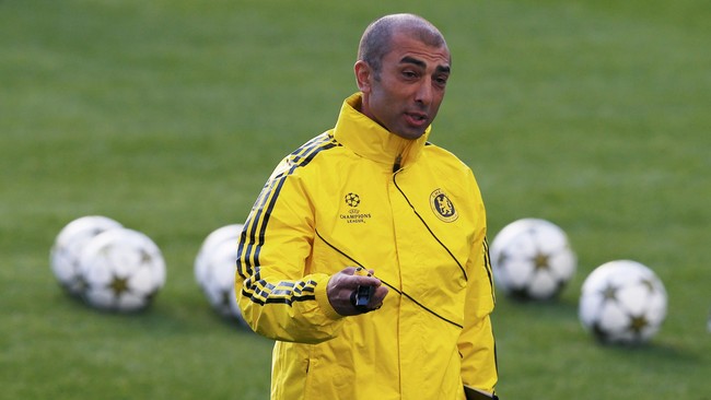 Mantan manajer Chelsea Roberto di Matteo direkrut Schalke 04 untuk menjadi pelatih menggantikan Jens Keller yang dipecat pekan lalu .