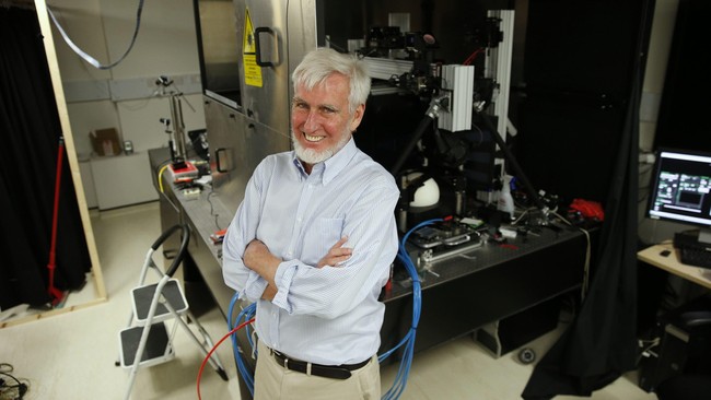 Menemukan sel otak yang bertugas sebagai sistem navigasi, membuat tiga ilmuwan ini meraih Nobel Fisiologi 2014.