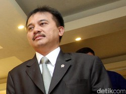 Roy Suryo Tak Berpenyangga Leher atau Kursi Roda Saat Diserahkan ke Jaksa