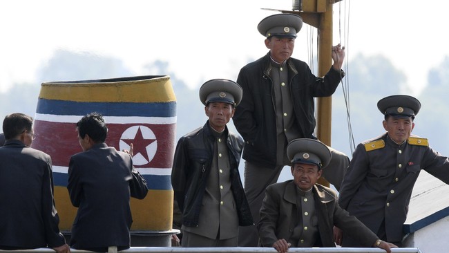Secara tiba-tiba, Korea Utara membebaskan Jeffrey Fowle, seorang warga Amerika Serikat yang ditahan sejak Mei lalu saat berkunjung ke Korea Utara sebagai turis.