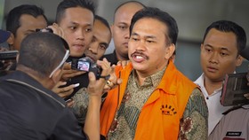 Catatan Perseteruan Raja Bonaran vs Bambang Widjojanto