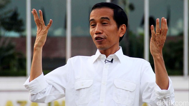 Joko Widodo dan Jusuf Kalla mengurangi jumlah kementerian menjadi 33 dari sebelumnya 34 kementerian dengan jatah profesional tetap 18 kursi.