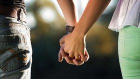 Komputer Bisa Lebih Pengertian dari Pacar