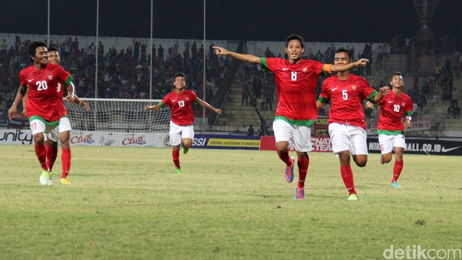 Ada dua pemain Timnas U-19 yang akan dipanggil Riedl. Pelatih asal Austria tersebut berharap keduanya bisa segera bergabung sepulangnya dari Myanmar.