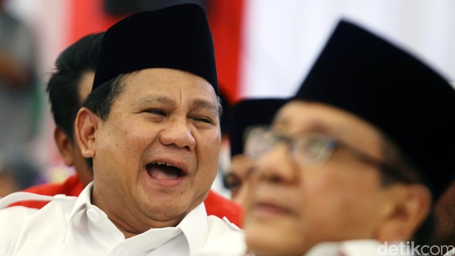 Martin mencontohkan partainya memiliki kader yang mempunyai kemampuan dan keahlian seperti di bidang perminyakan dan kehutanan.