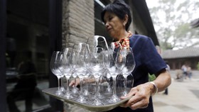 Ajaibnya Imaji Sisa Whisky di Dasar Gelas