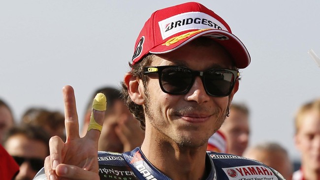 Max Biaggi menilai Valentino Rossi berhasil memimpin VR46 dengan baik karena tim bentukannya mampu berkompetisi dengan kompetitif di kejuaraan Moto3.