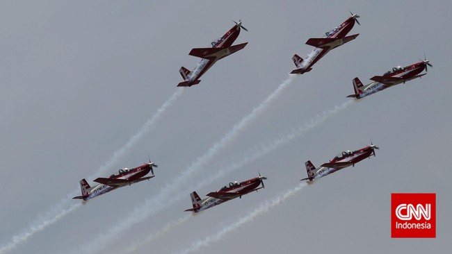 Daftar kecelakaan alutsista Indonesia selama 10 tahun terakhir, terbaru pesawat tempur milik TNI AU jenis T-50i Golden Eagle jatuh di Blora, Jawa Tengah.