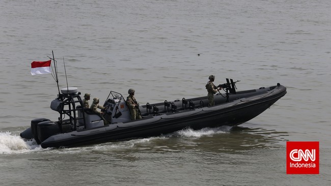 Belanja militer Indonesia tercatat di bawah 1 persen dari PDB. Angka ini bahkan di bawah Afrika yang mengalokasikan belanja militer 1 persen dari PDB.