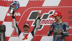 Marquez Jadikan Lorenzo Rival Terberat