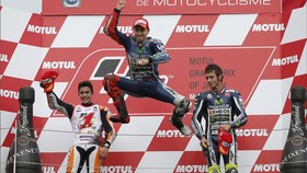 Lorenzo: Honda Akan Kesulitan di MotoGP 2015