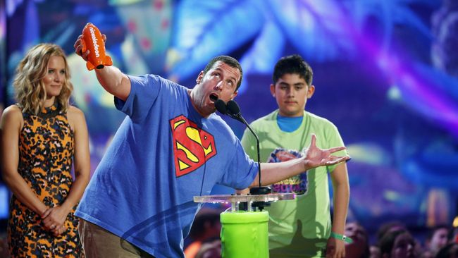 Adam Sandler tercatat sebagai artis Hollywood dengan persenan tertinggi sepanjang 2014, menurut Forbes. Ia mengantonginya dua tahun berturut-turut.