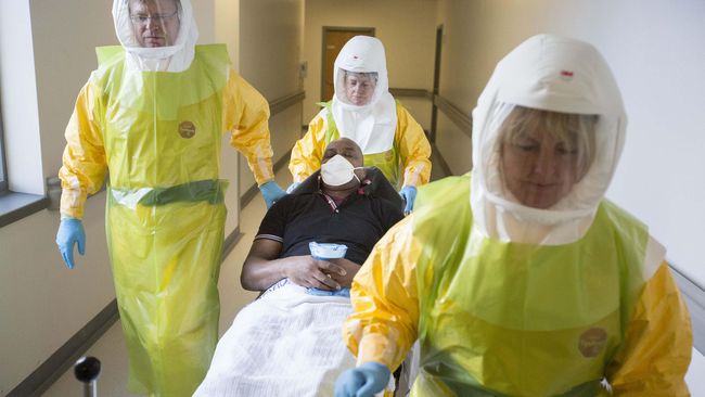 Meski belum pasti apakah virus Ebola sudah masuk ke Indonesia, masyarakat Indonesia diminta untuk tetap waspada dan melakukan sejumlah kegiatan preventif.