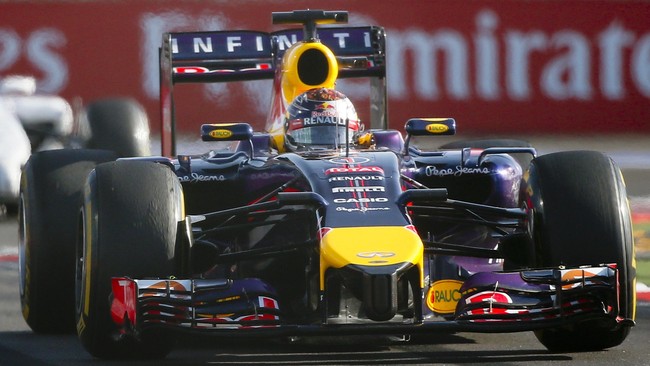 Red Bull akan memulai GP Abu Dhabi dari posisi paling belakang setelah FIA menghukum mereka karena melanggar peraturan penggunaan sayap fleksibel.