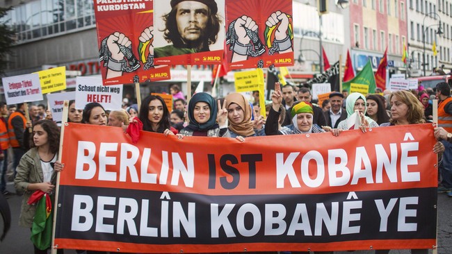 Otoritas Jerman menahan dua warga tersangka terkait Islam di Suriah dan Irak (ISIS). Ada sekitar 450 warga Jerman yang bepergian ke Suriah untuk berjuang