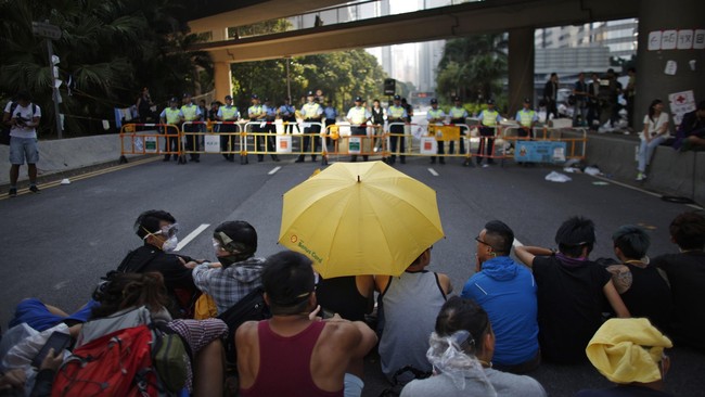 Para demonstran pro-demokrasi Hong Kong akan melanjutkan aksi protes mereka hingga ke Parlemen Tiongkok, di Beijing, bertepatan dengan KTT APEC.