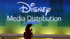 Disney Mulai Larang Adegan Merokok
