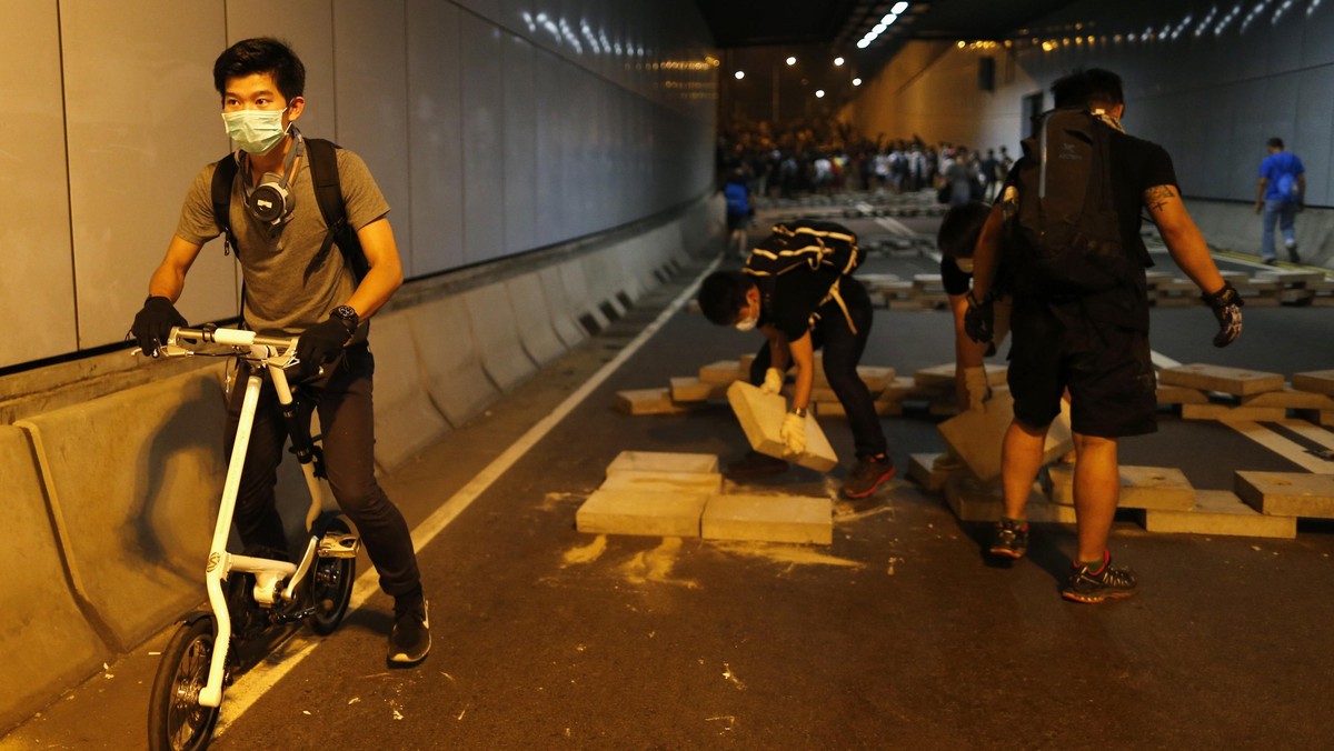 Barikade Beton Pro-Demokrasi Hong Kong